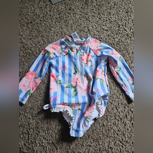 24 month swimsuit Betsey Johnson - Picture 1 of 1